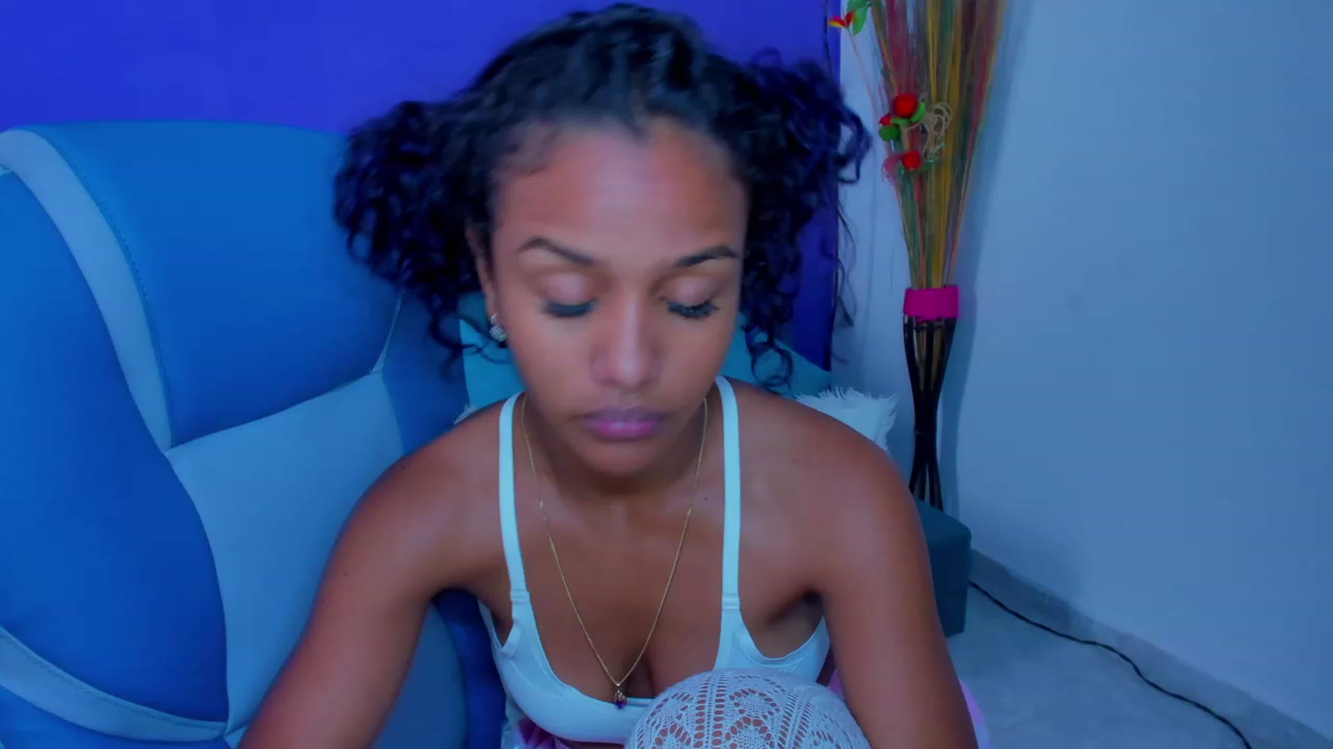 Gallery image thumbnail from Violet_Fit's myfreecams stream on, 07/22/2023, 17:24 image 12 of 20