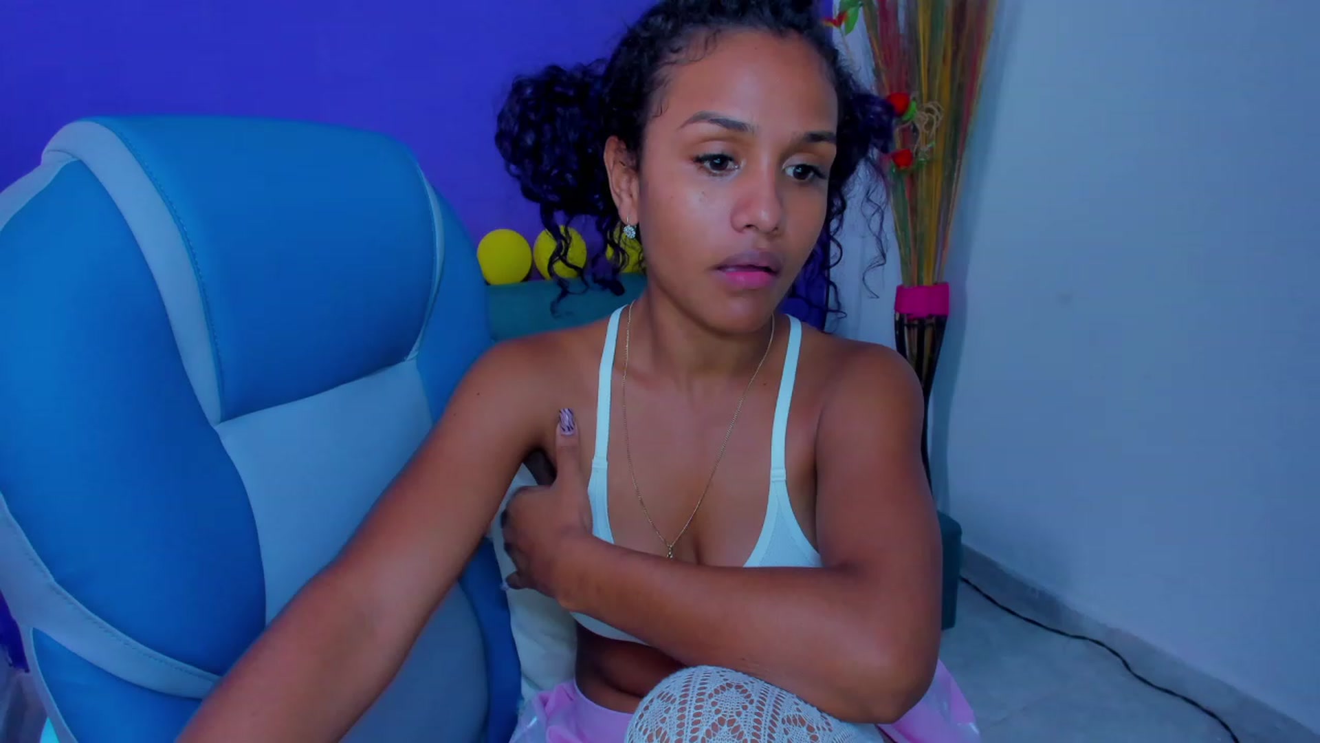 Gallery image thumbnail from Violet_Fit's myfreecams stream on, 07/22/2023, 17:24 image 7 of 20
