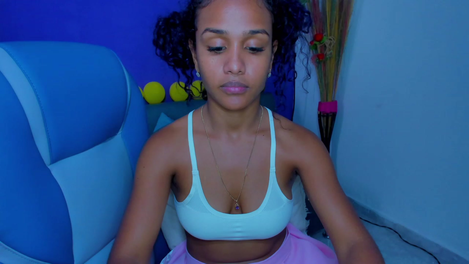 Gallery image thumbnail from Violet_Fit's myfreecams stream on, 07/22/2023, 17:24 image 18 of 20