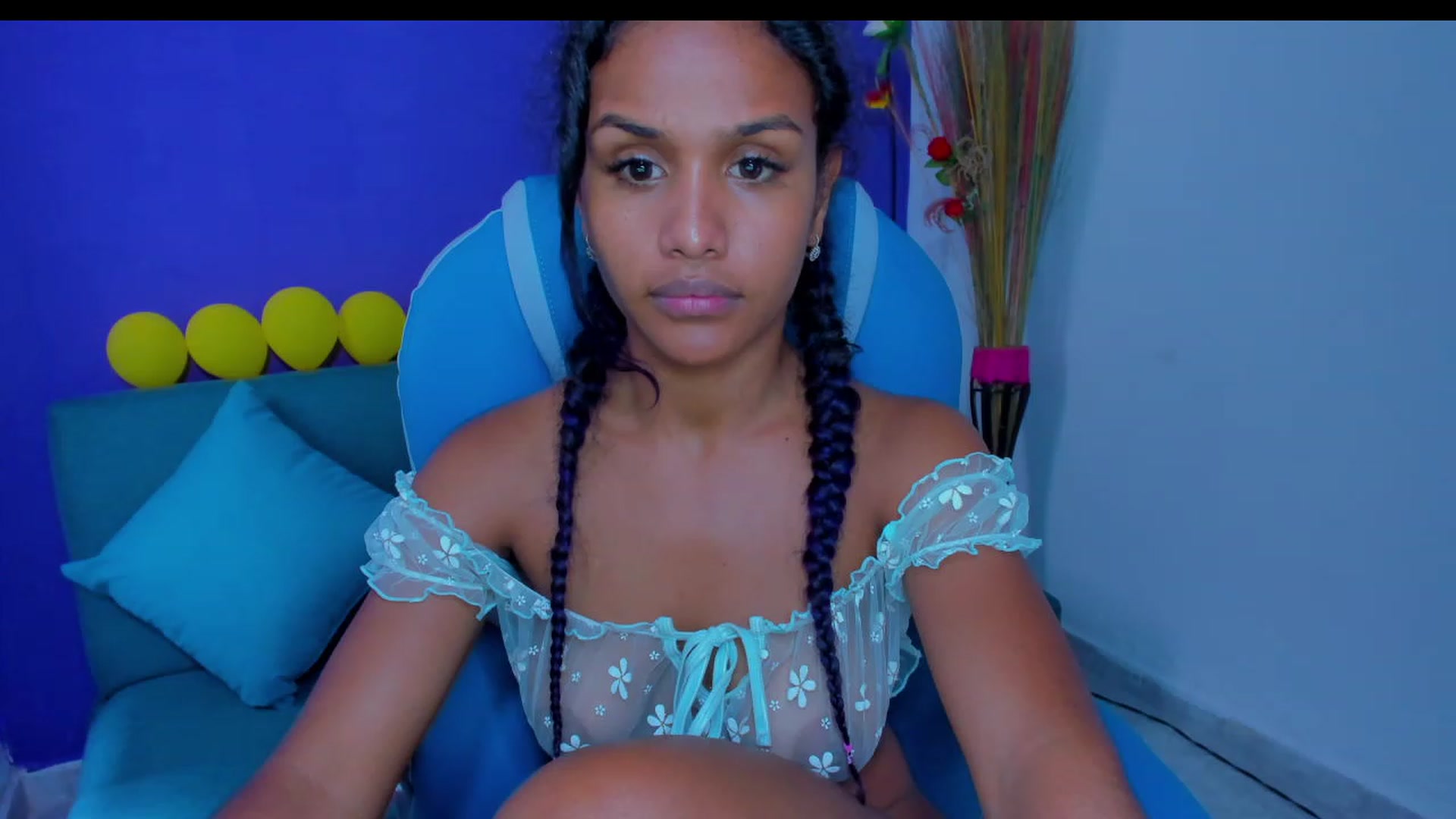 Gallery image thumbnail from Violet_Fit's myfreecams stream on, 07/24/2023, 17:00 image 18 of 20