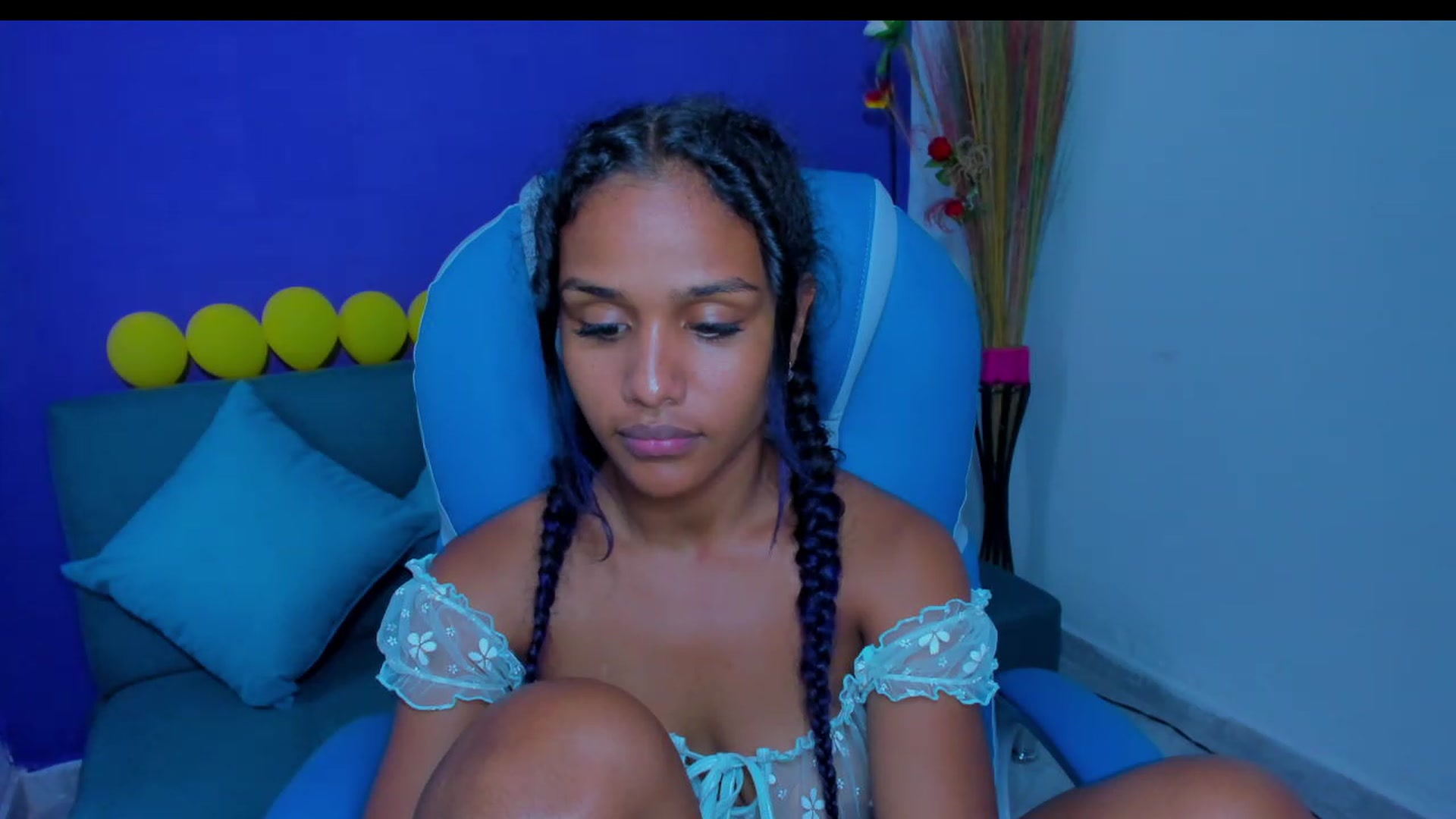 Gallery image thumbnail from Violet_Fit's myfreecams stream on, 07/24/2023, 17:00 image 19 of 20