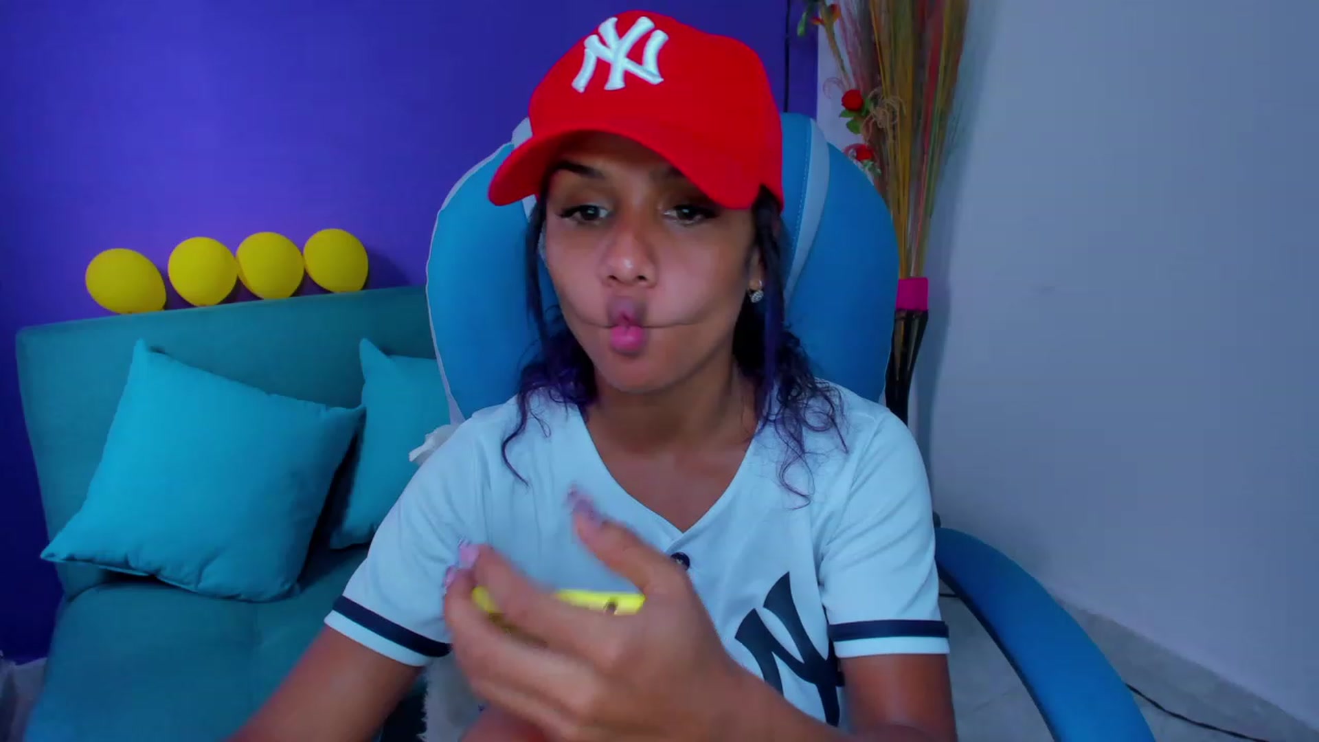 Gallery image thumbnail from Violet_Fit's myfreecams stream on, 07/26/2023, 15:21 image 9 of 20