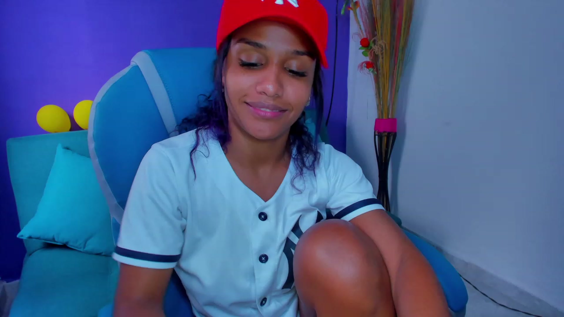 Gallery image thumbnail from Violet_Fit's myfreecams stream on, 07/26/2023, 15:21 image 11 of 20