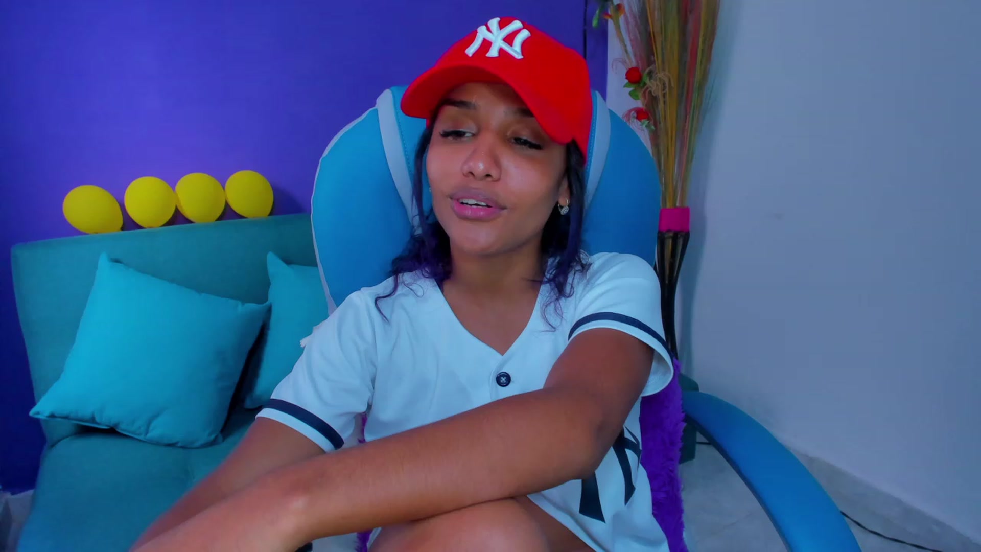 Gallery image thumbnail from Violet_Fit's myfreecams stream on, 07/26/2023, 15:21 image 8 of 20