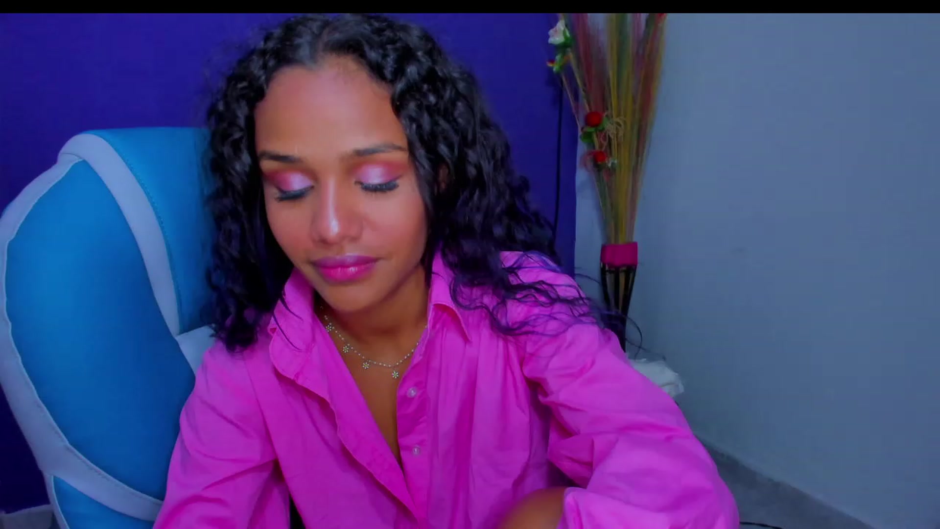 Gallery image thumbnail from Violet_Fit's myfreecams stream on, 07/28/2023, 12:51 image 18 of 20