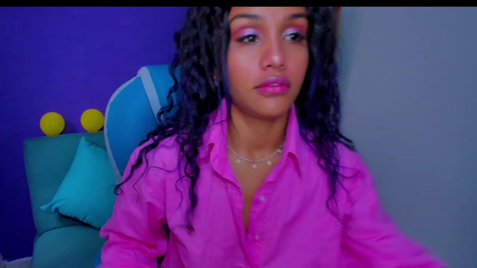 Gallery image thumbnail from Violet_Fit's myfreecams stream on, 07/28/2023, 13:28 image 10 of 20