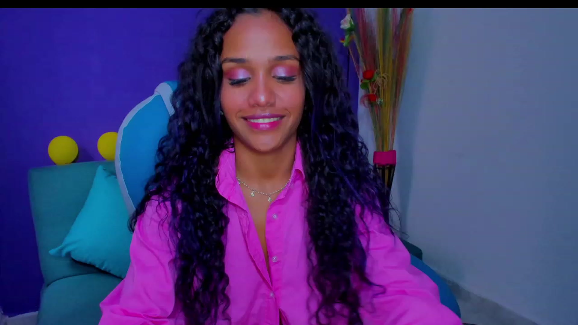 Gallery image thumbnail from Violet_Fit's myfreecams stream on, 07/28/2023, 13:28 image 15 of 20