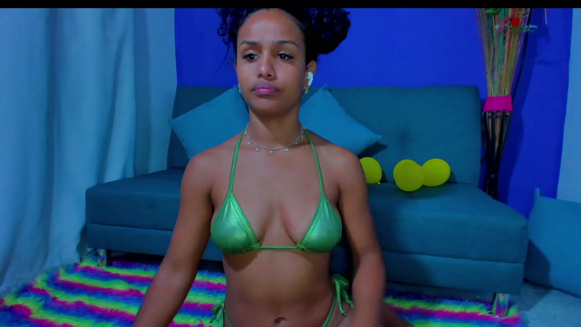 Gallery image thumbnail from Violet_Fit's myfreecams stream on, 08/05/2023, 16:04 image 5 of 20