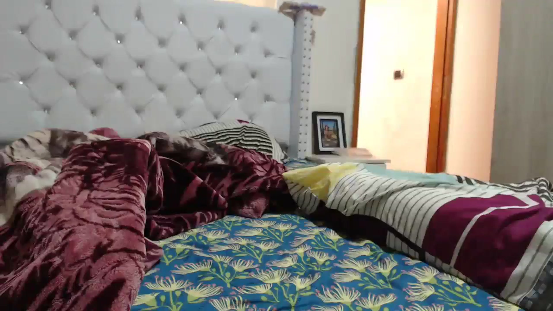 Gallery image thumbnail from Violet_Mart's myfreecams stream on, 04/02/2024, 13:27 image 19 of 20