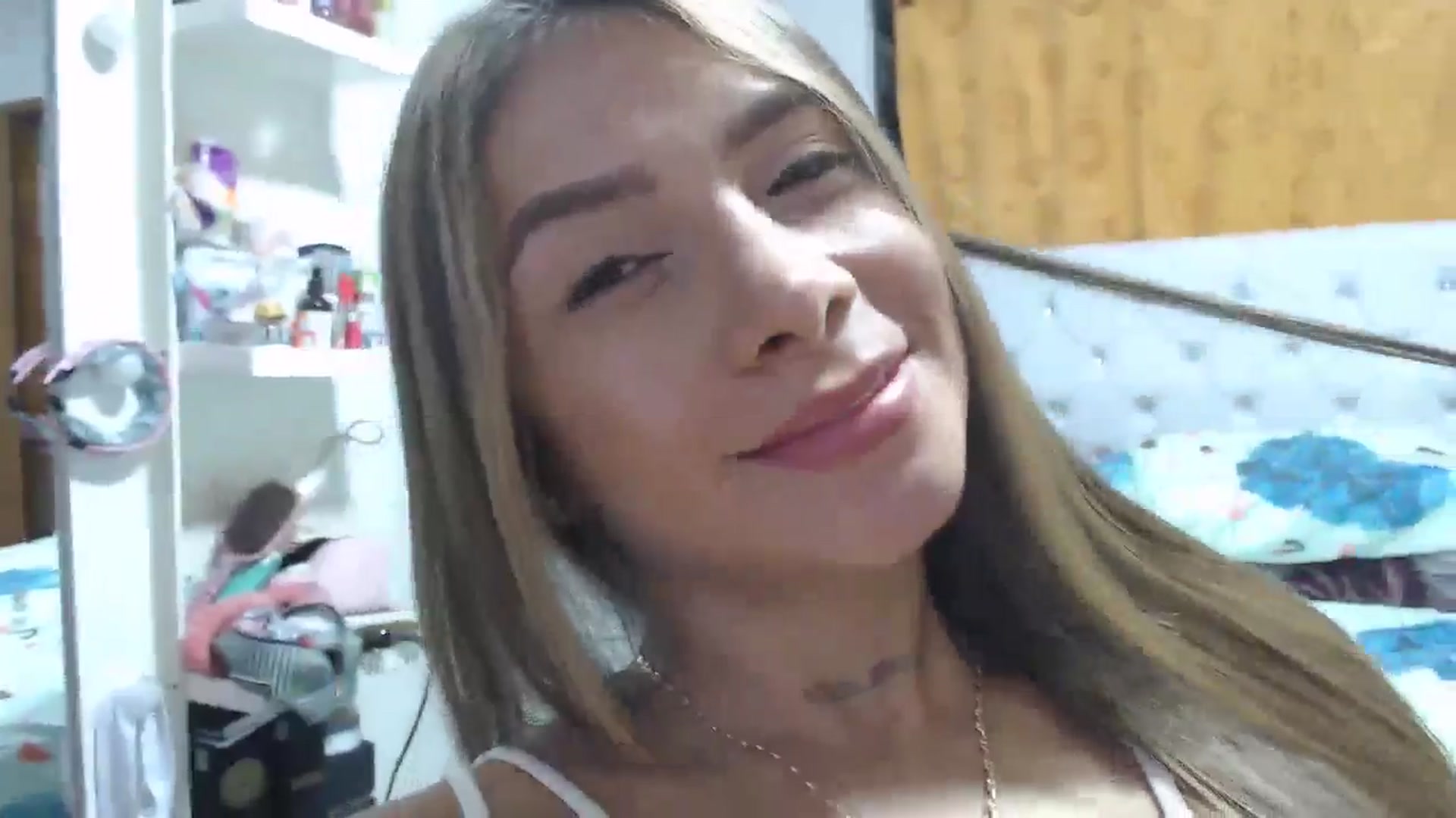 Gallery image thumbnail from Violet_Mart's myfreecams stream on, 06/17/2024, 01:56 image 14 of 20