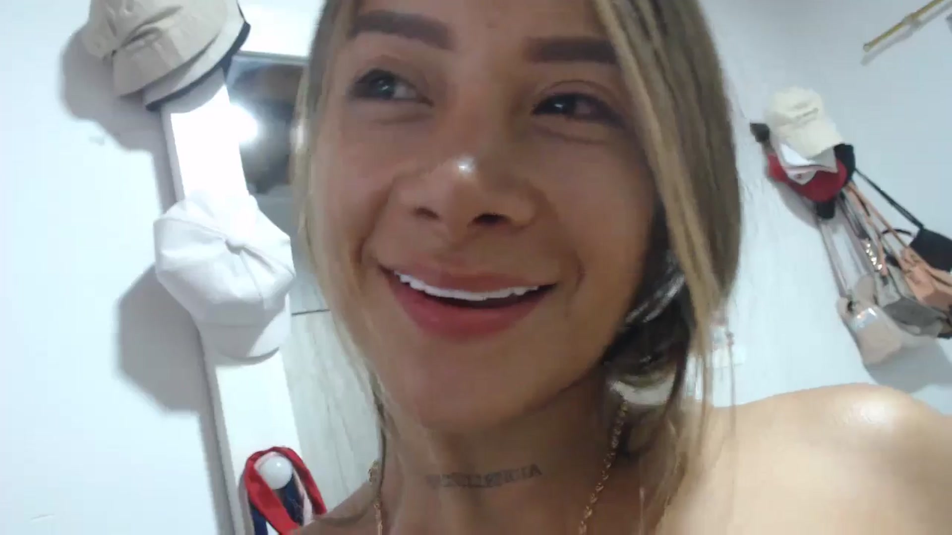 Gallery image thumbnail from Violet_Mart's myfreecams stream on, 06/19/2024, 01:59 image 18 of 20