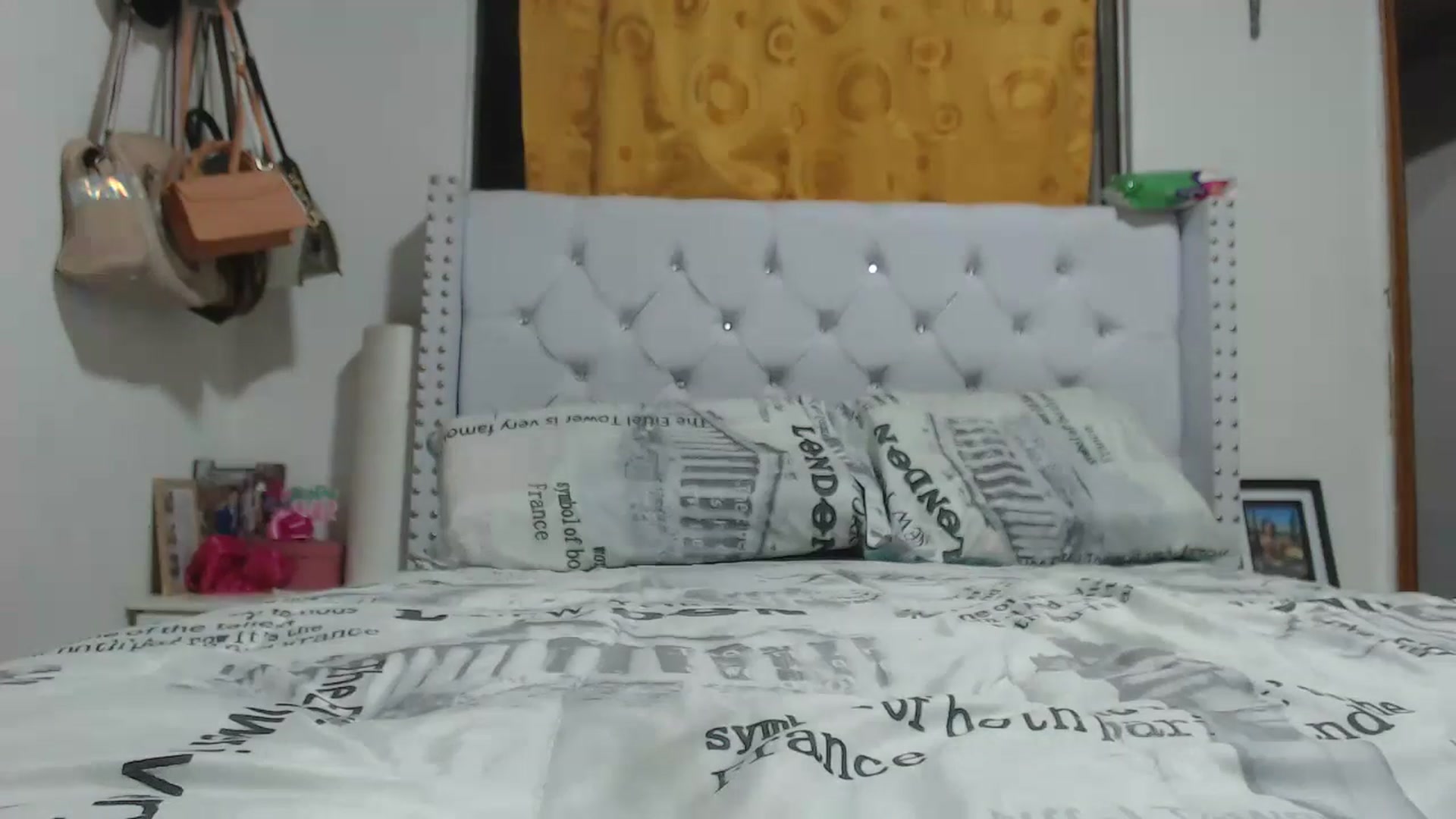 Gallery image thumbnail from Violet_Mart's myfreecams stream on, 07/11/2024, 04:33 image 13 of 20
