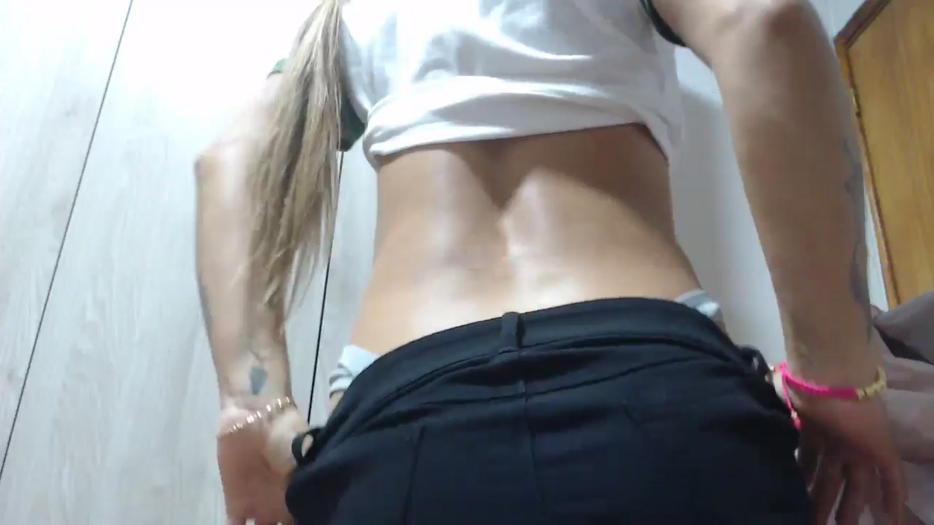 Gallery image thumbnail from Violet_Mart's myfreecams stream on, 07/26/2024, 01:50 image 5 of 20