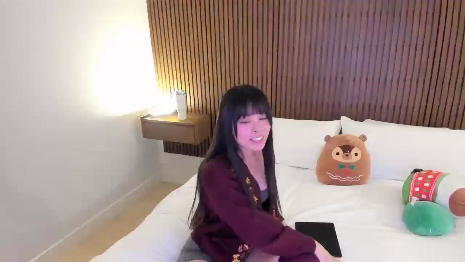 Gallery image thumbnail from Violet__'s myfreecams stream on, 12/08/2025, 03:11 image 5 of 20
