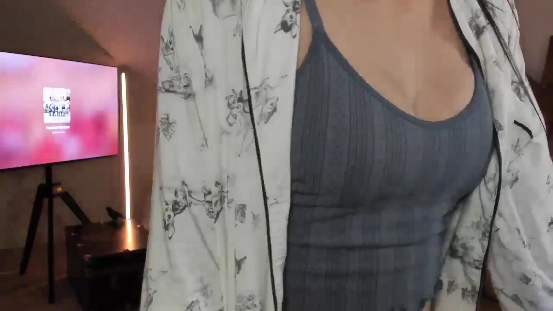 Gallery image thumbnail from Violet__'s myfreecams stream on, 12/31/2025, 05:17 image 16 of 20