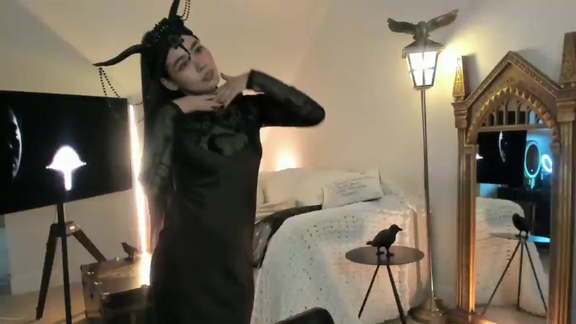 Gallery image thumbnail from Violet__'s myfreecams stream on, 01/01/2026, 06:04 image 17 of 20