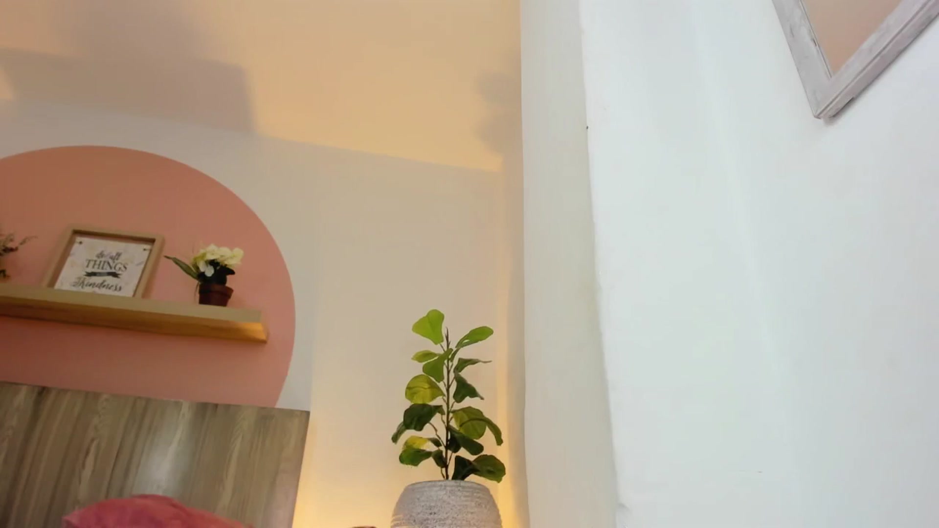 Gallery image thumbnail from Violeta_2x's myfreecams stream on, 06/22/2025, 09:47 image 16 of 20