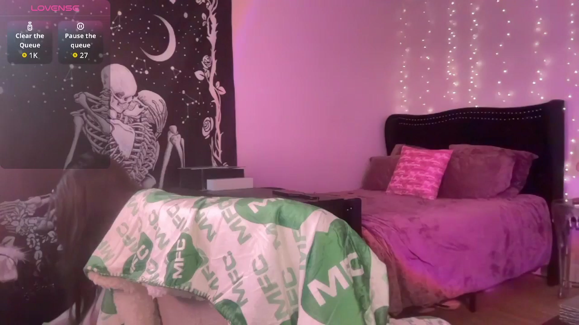 Gallery image thumbnail from Violetfoxx's myfreecams stream on, 02/06/2026, 13:28 image 4 of 20