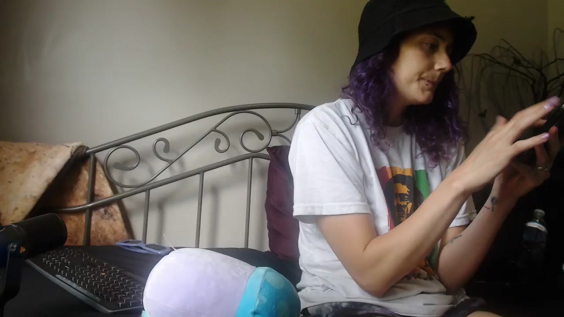 Gallery image thumbnail from Violethooper1's myfreecams stream on, 05/24/2024, 15:18 image 5 of 20