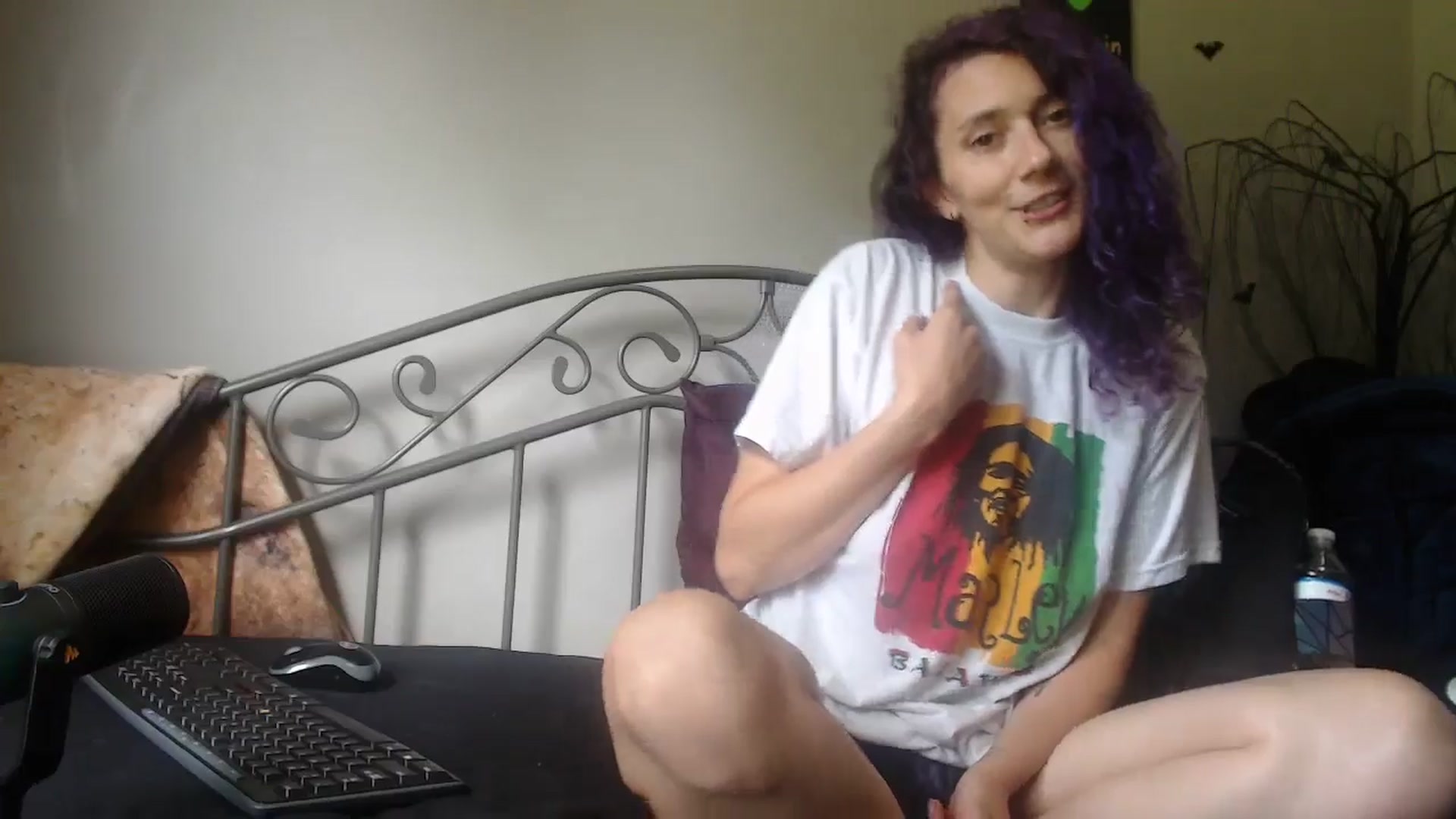 Gallery image thumbnail from Violethooper1's myfreecams stream on, 05/24/2024, 15:18 image 16 of 20