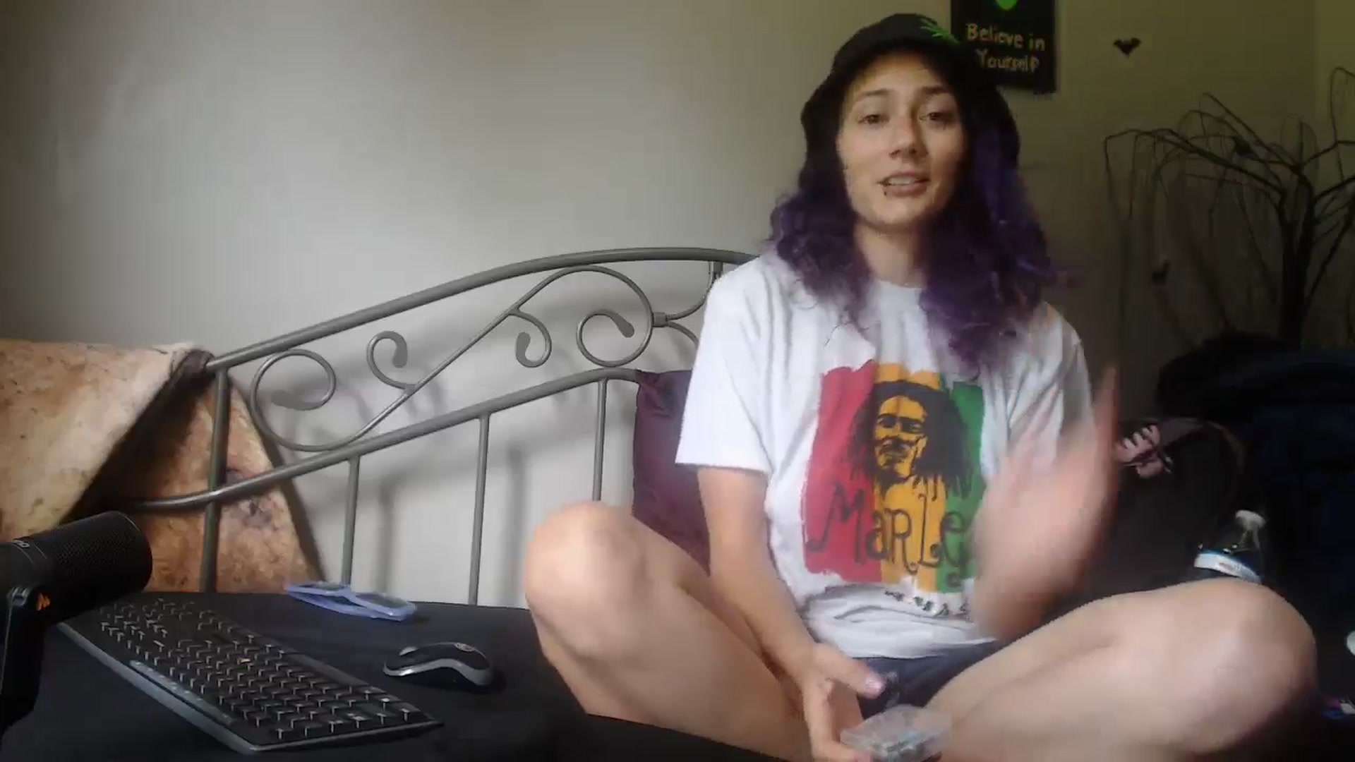 Gallery image thumbnail from Violethooper1's myfreecams stream on, 05/24/2024, 15:18 image 8 of 20