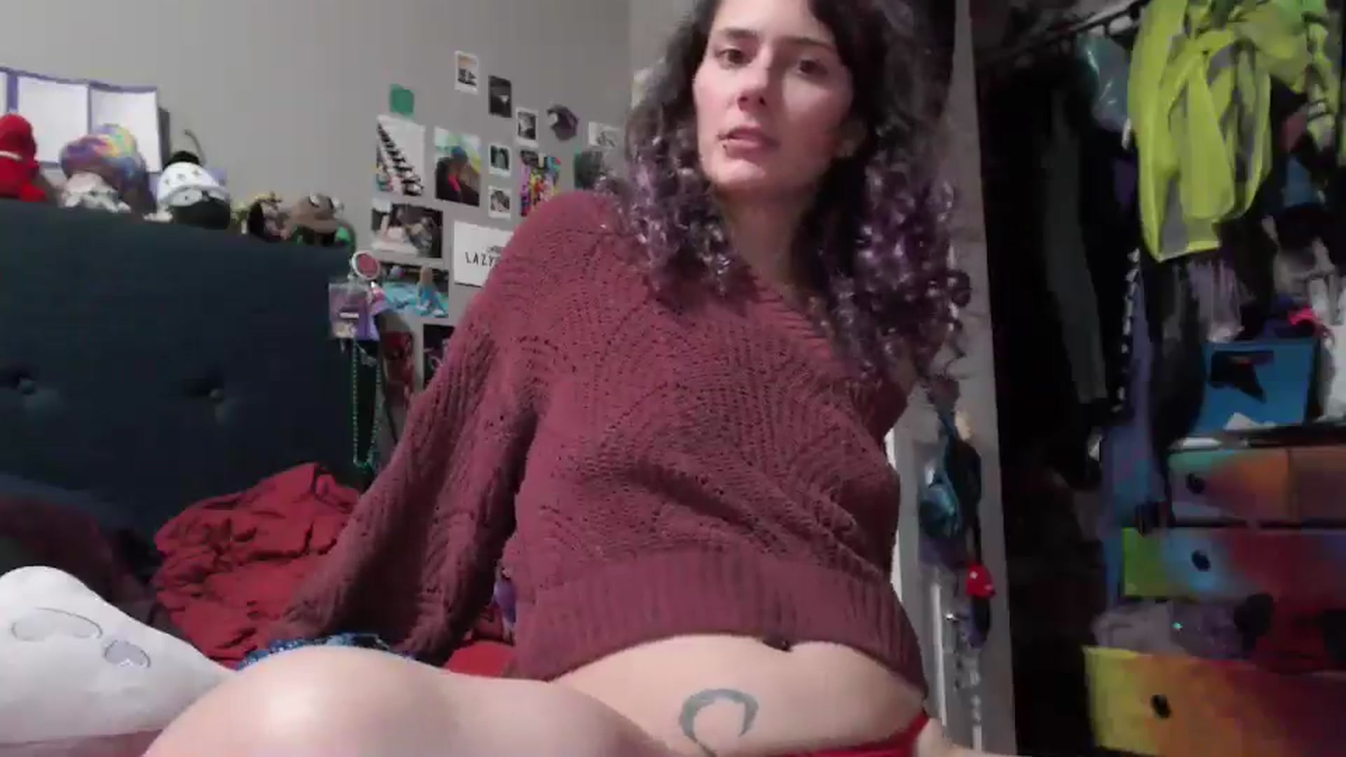 Gallery image thumbnail from Violethooper1's myfreecams stream on, 01/07/2025, 18:51 image 8 of 20