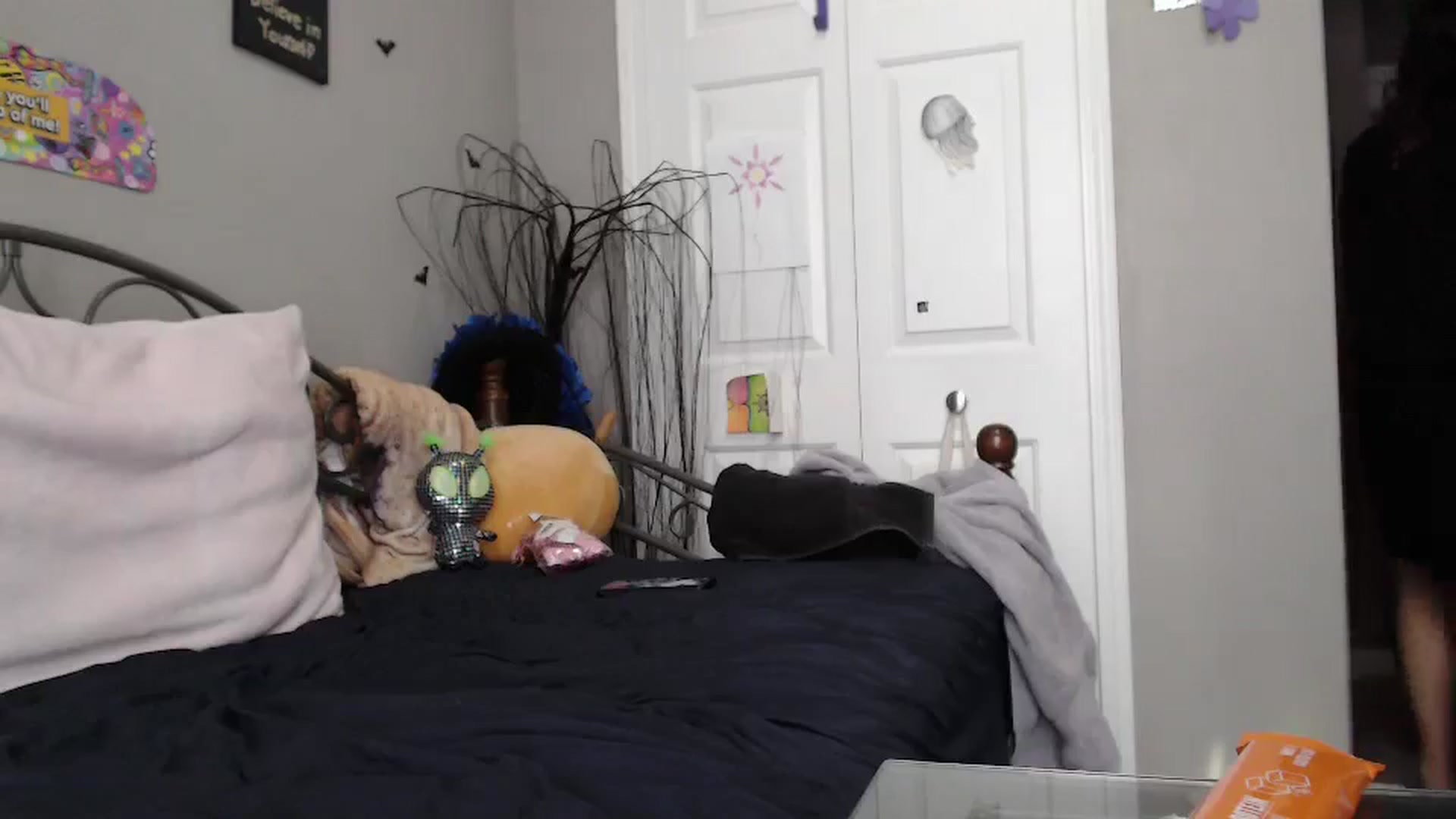 Gallery image thumbnail from Violethooper1's myfreecams stream on, 01/14/2025, 17:49 image 9 of 20
