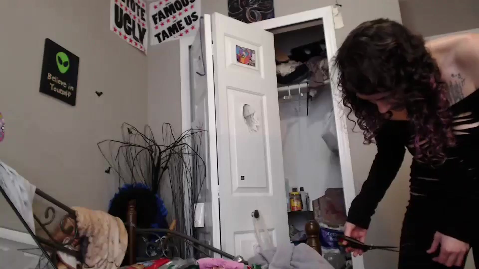 Gallery image thumbnail from Violethooper1's myfreecams stream on, 01/23/2025, 19:29 image 8 of 20