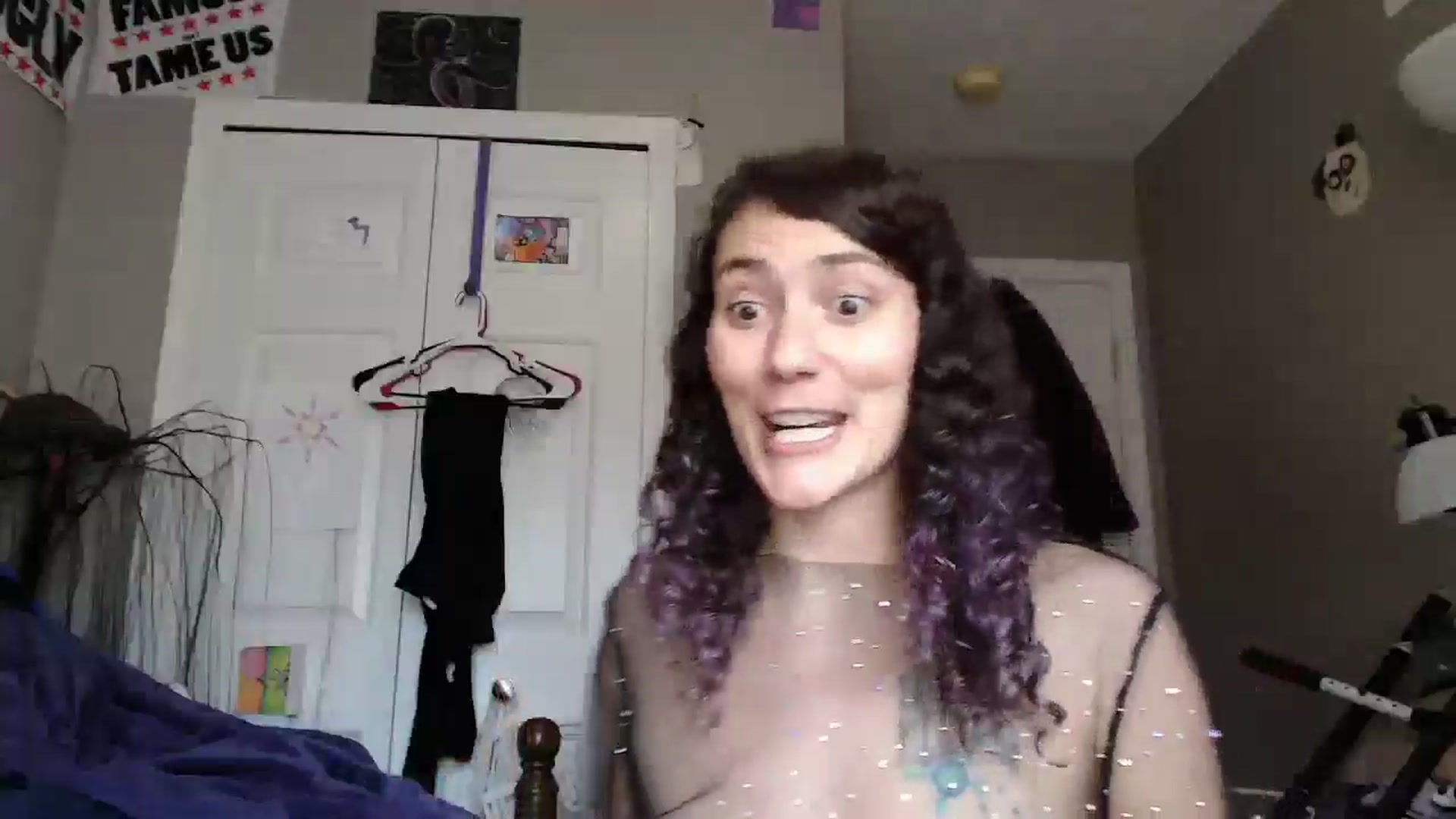 Gallery image thumbnail from Violethooper1's myfreecams stream on, 04/21/2025, 16:00 image 8 of 20