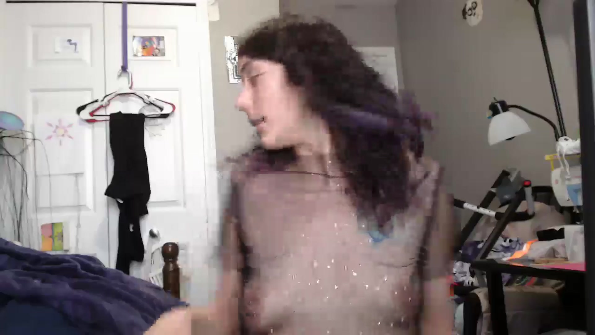 Gallery image thumbnail from Violethooper1's myfreecams stream on, 04/21/2025, 16:00 image 4 of 20