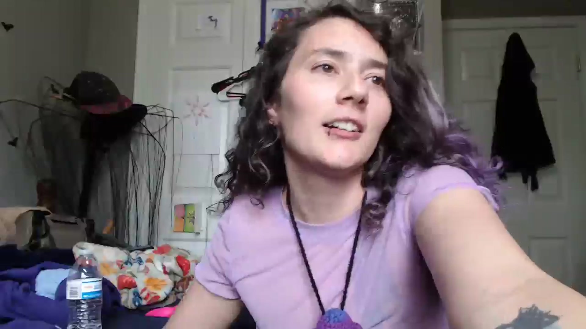 Gallery image thumbnail from Violethooper1's myfreecams stream on, 05/20/2025, 17:30 image 7 of 20