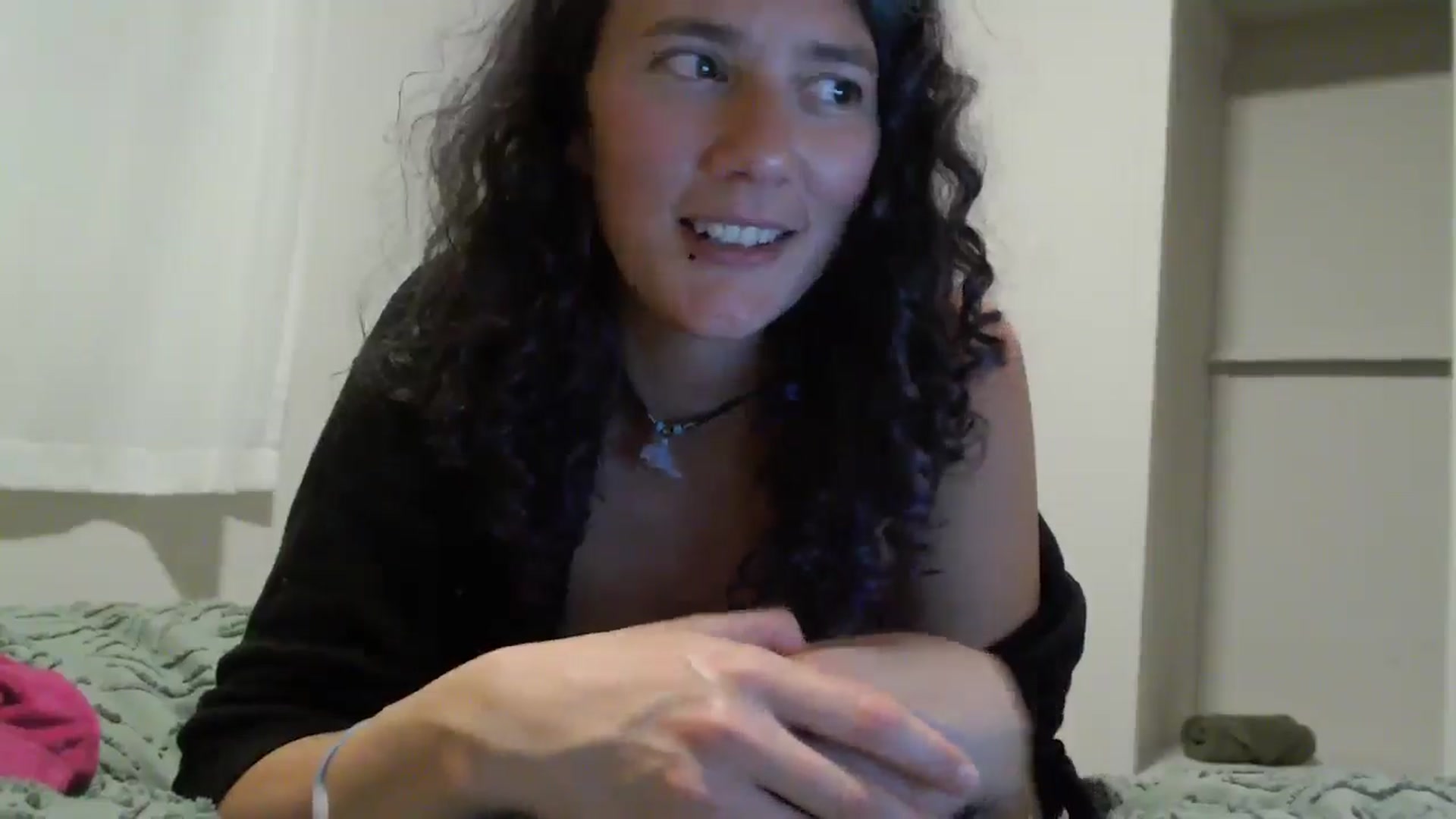 Gallery image thumbnail from Violethooper1's myfreecams stream on, 12/31/2025, 08:20 image 11 of 20