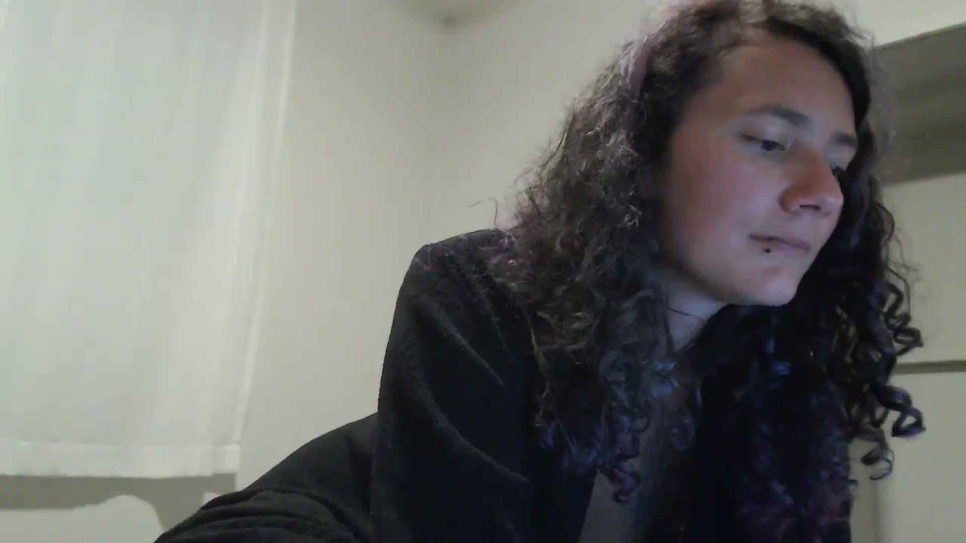 Gallery image thumbnail from Violethooper1's myfreecams stream on, 12/31/2025, 08:20 image 4 of 20