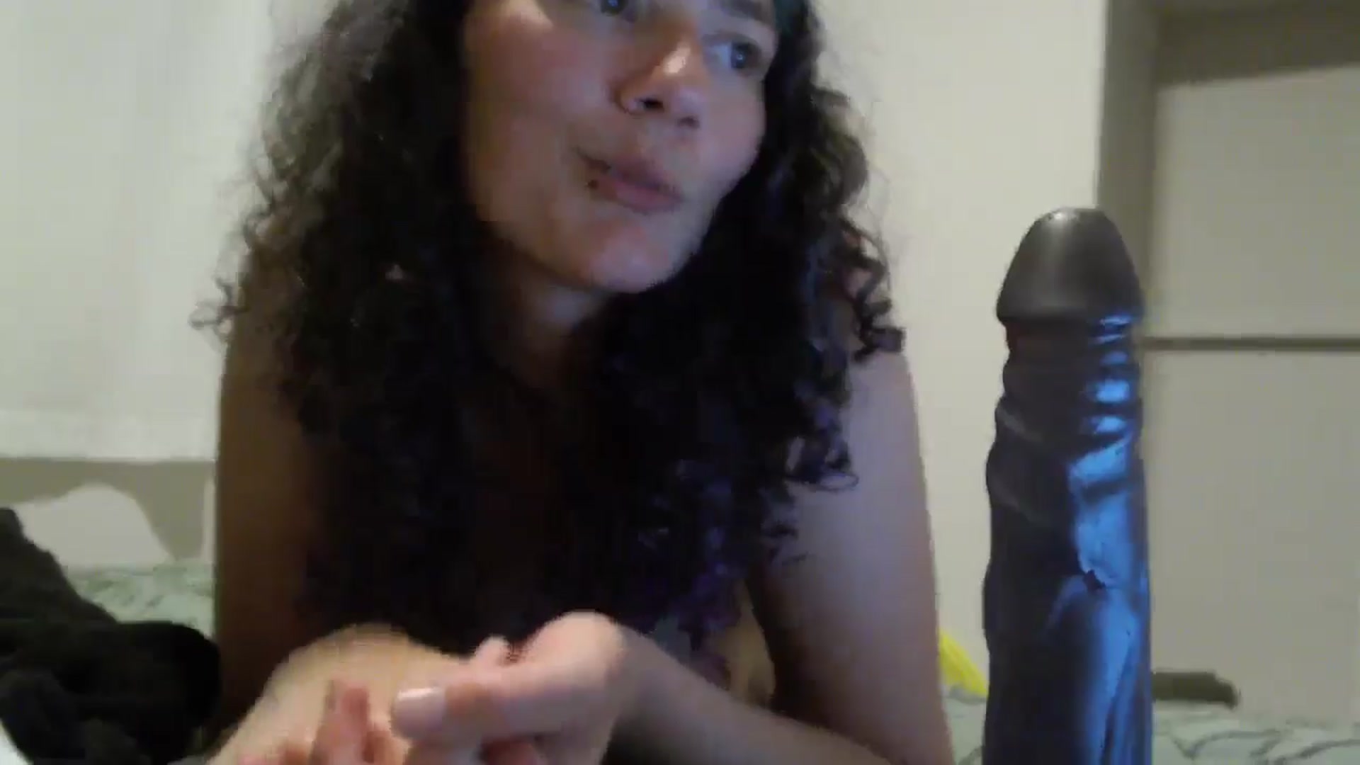 Gallery image thumbnail from Violethooper1's myfreecams stream on, 12/31/2025, 08:20 image 15 of 20