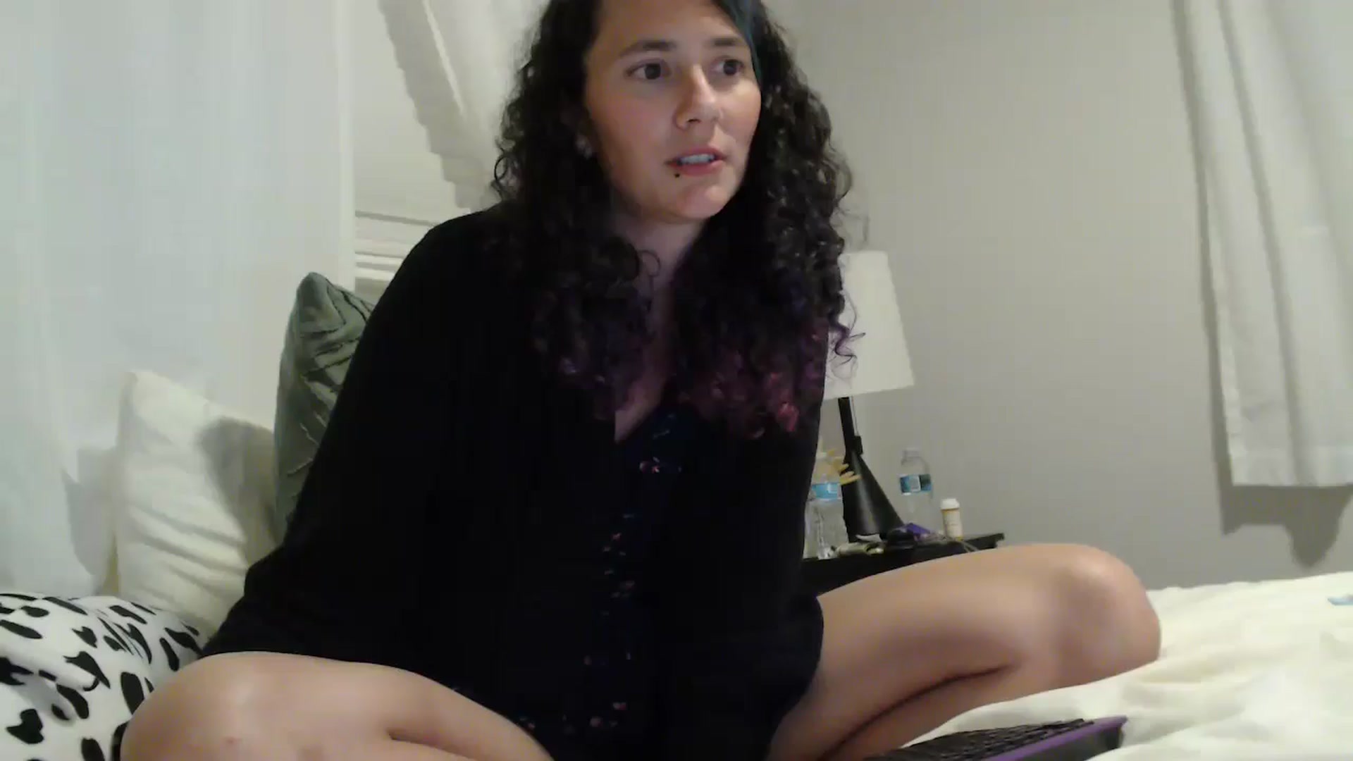 Gallery image thumbnail from Violethooper1's myfreecams stream on, 01/02/2026, 06:45 image 4 of 20