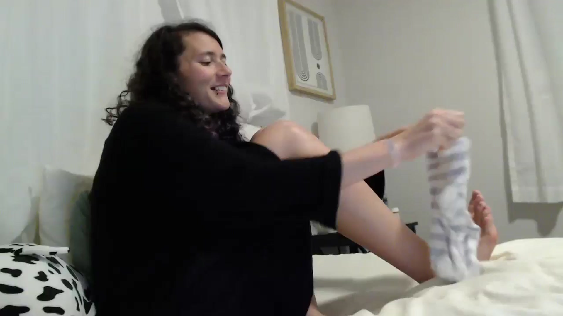 Gallery image thumbnail from Violethooper1's myfreecams stream on, 01/02/2026, 06:45 image 1 of 20