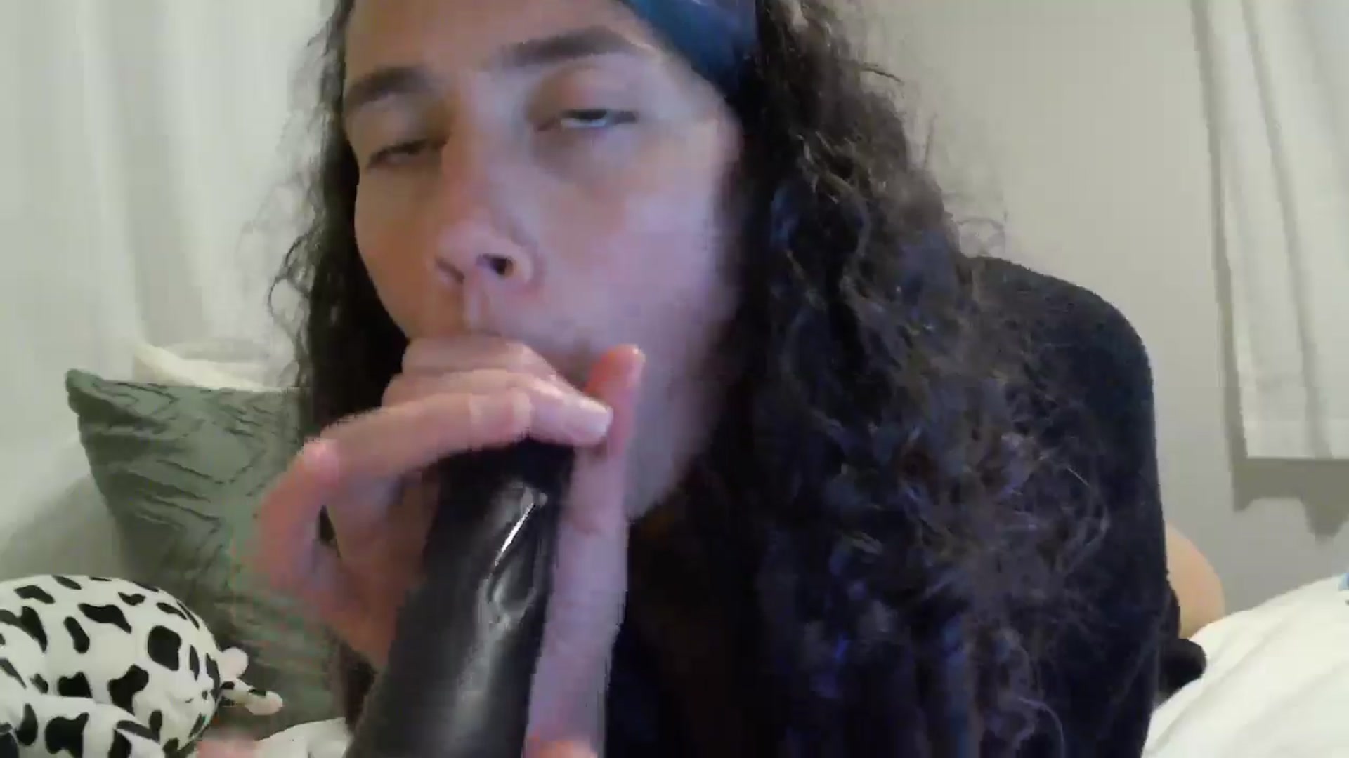 Gallery image thumbnail from Violethooper1's myfreecams stream on, 01/02/2026, 08:14 image 9 of 20