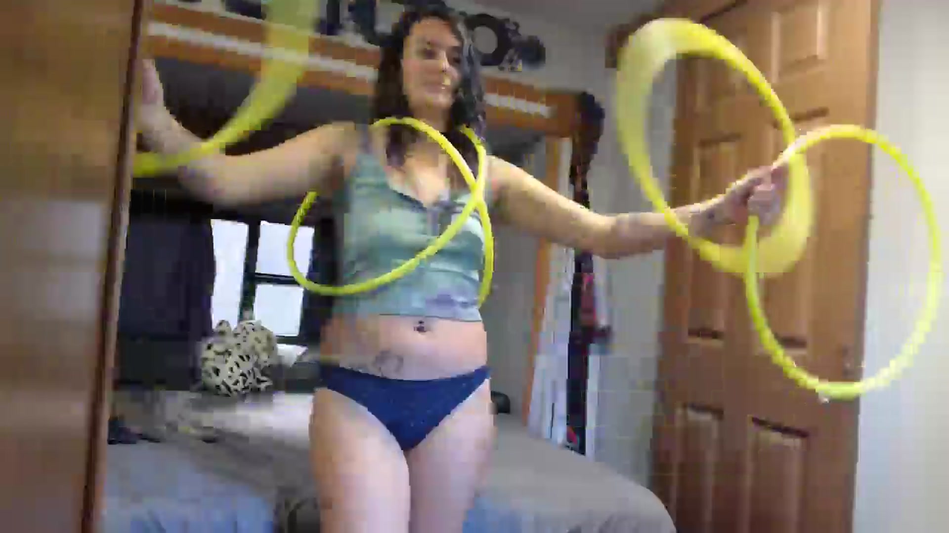Gallery image thumbnail from Violethooper1's myfreecams stream on, 01/06/2026, 20:20 image 19 of 20
