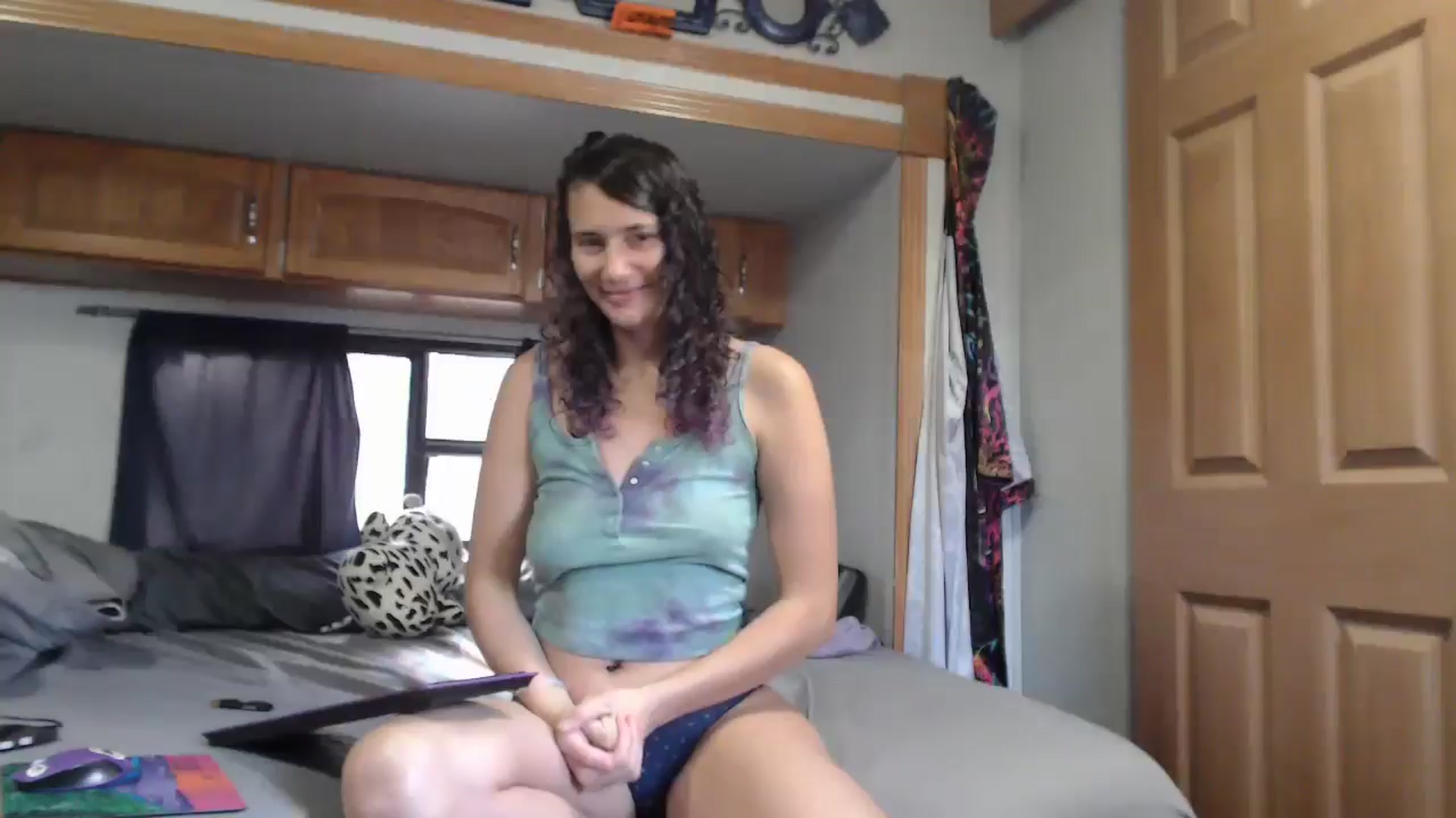 Gallery image thumbnail from Violethooper1's myfreecams stream on, 01/06/2026, 20:20 image 11 of 20