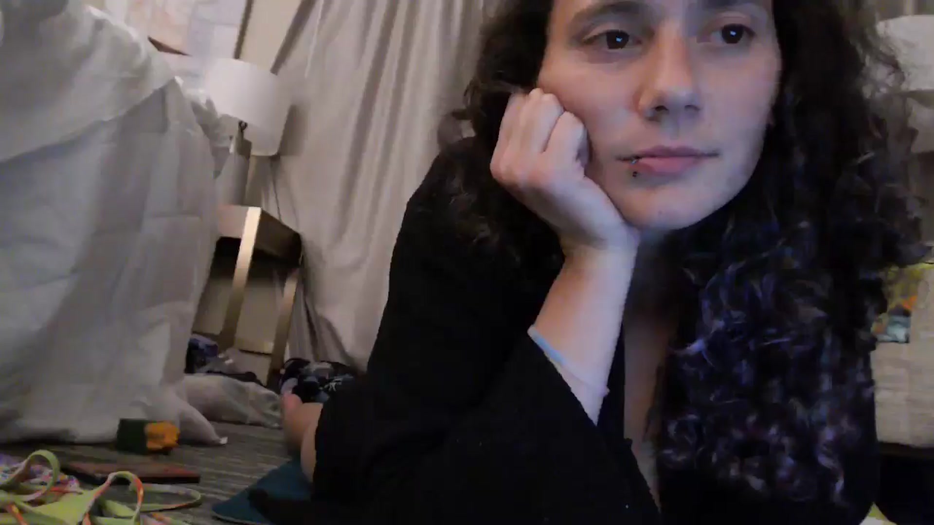 Gallery image thumbnail from Violethooper1's myfreecams stream on, 01/13/2026, 04:29 image 17 of 20