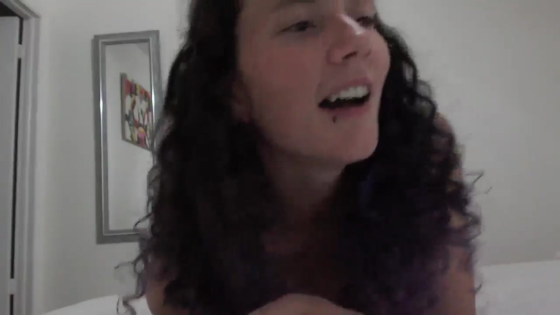 Gallery image thumbnail from Violethooper1's myfreecams stream on, 01/25/2026, 10:02 image 14 of 20