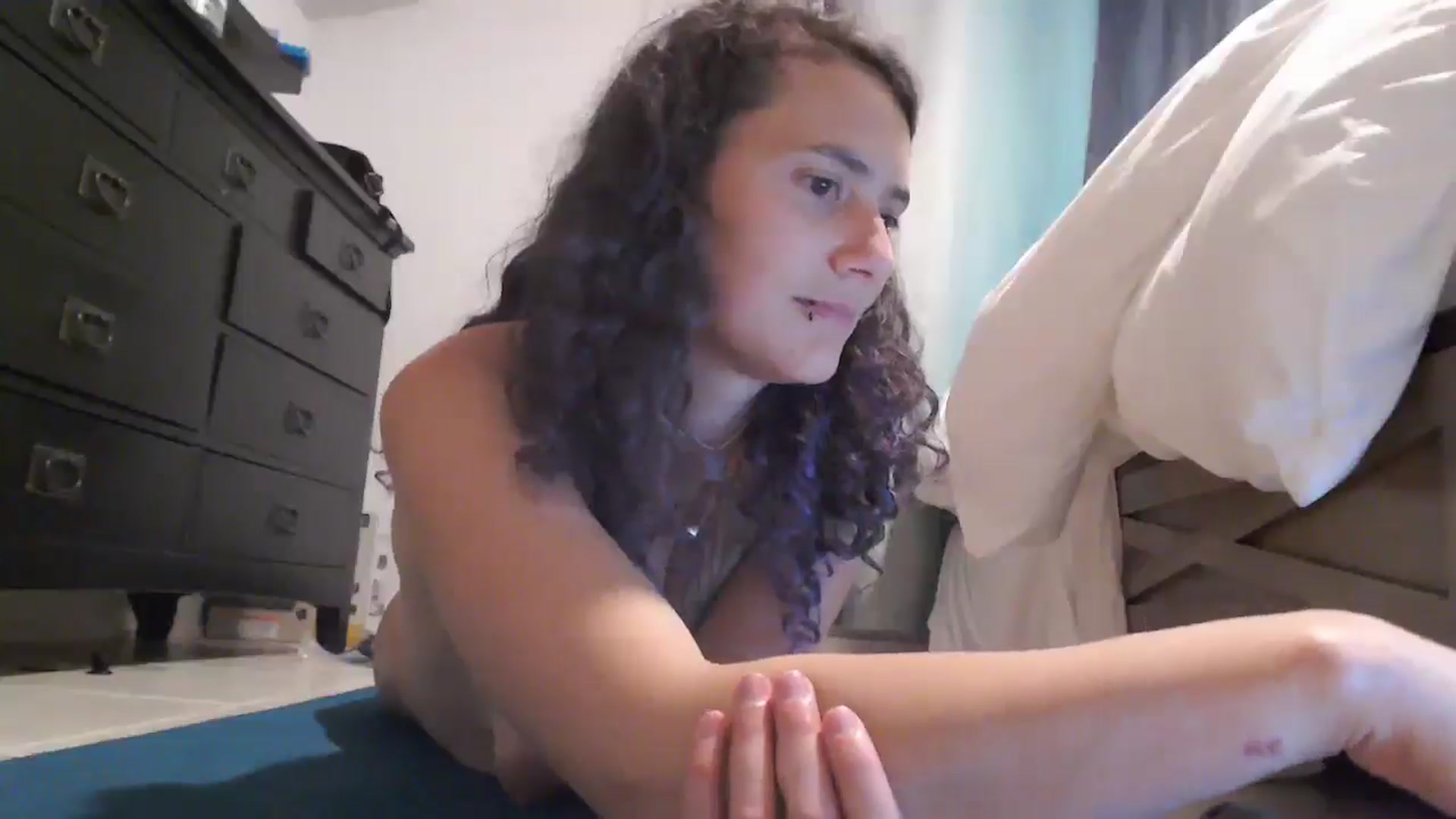 Gallery image thumbnail from Violethooper1's myfreecams stream on, 02/02/2026, 09:27 image 11 of 20
