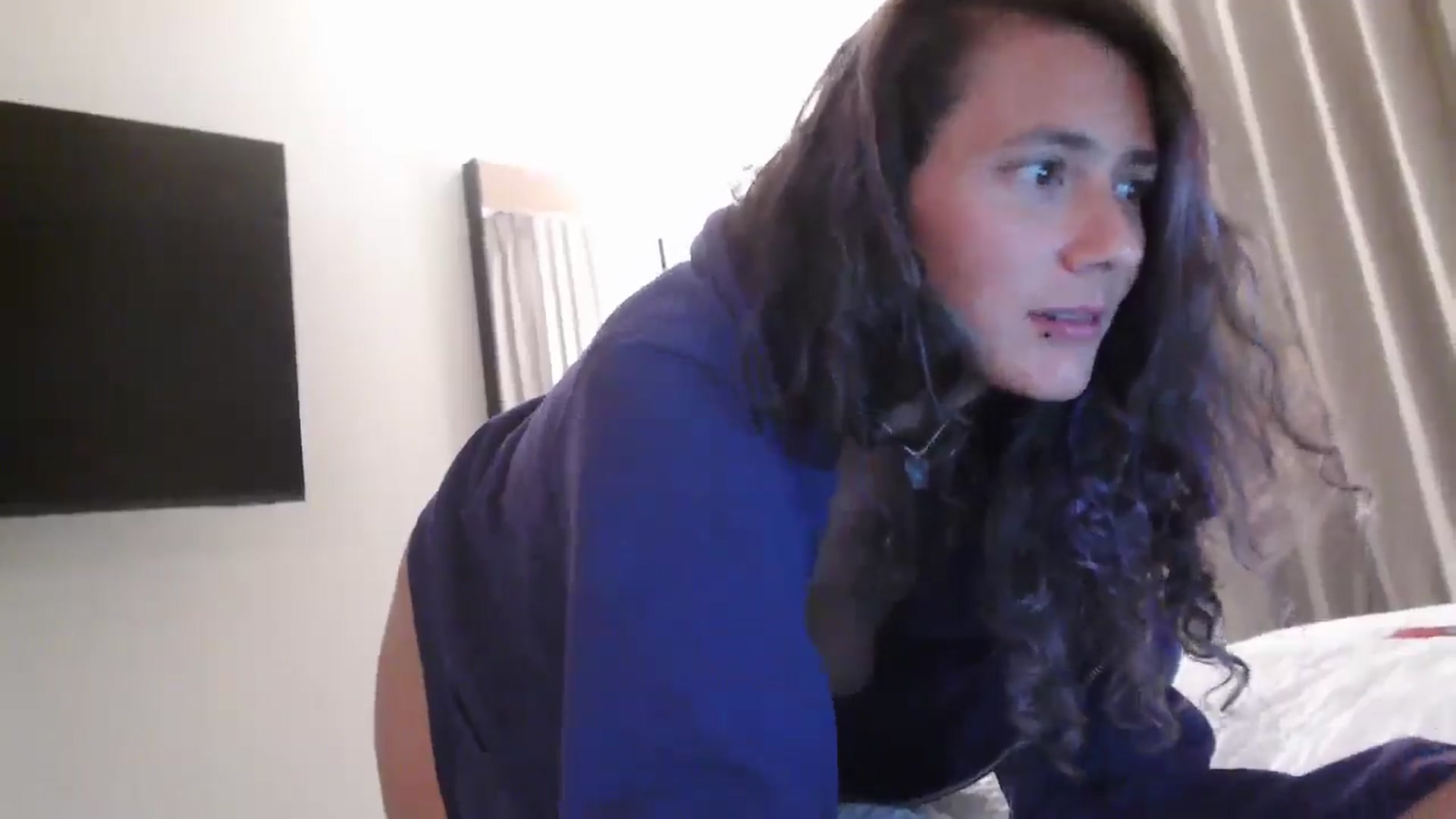 Gallery image thumbnail from Violethooper1's myfreecams stream on, 02/24/2026, 08:31 image 6 of 20