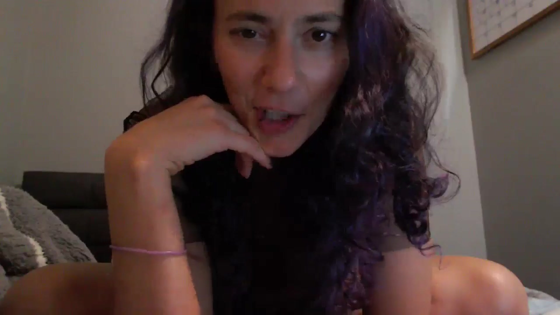 Gallery image thumbnail from Violethooper1's myfreecams stream on, 03/03/2026, 11:30 image 15 of 20