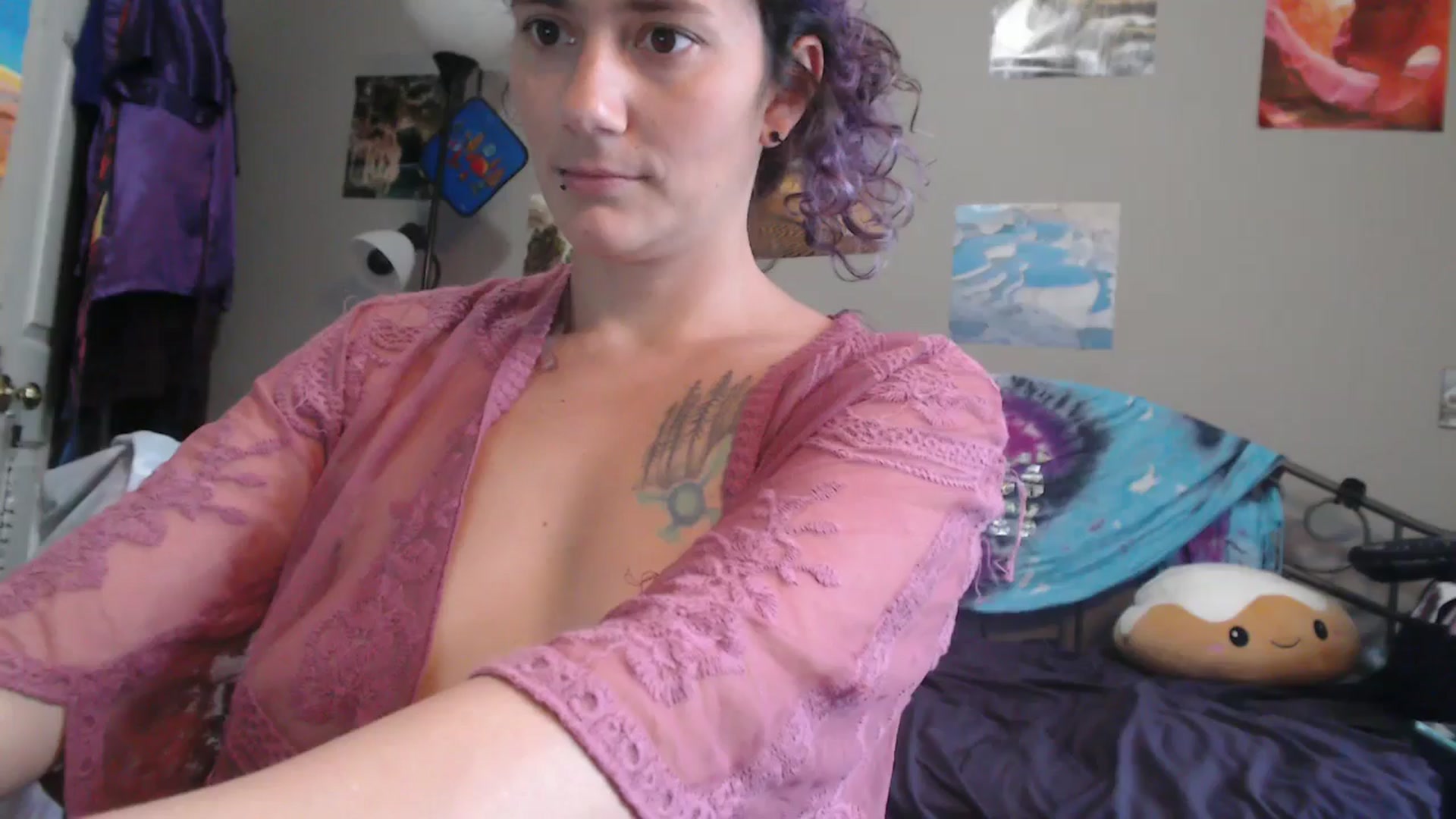 Gallery image thumbnail from Violethooper1's myfreecams stream on, 03/13/2026, 15:30 image 20 of 20