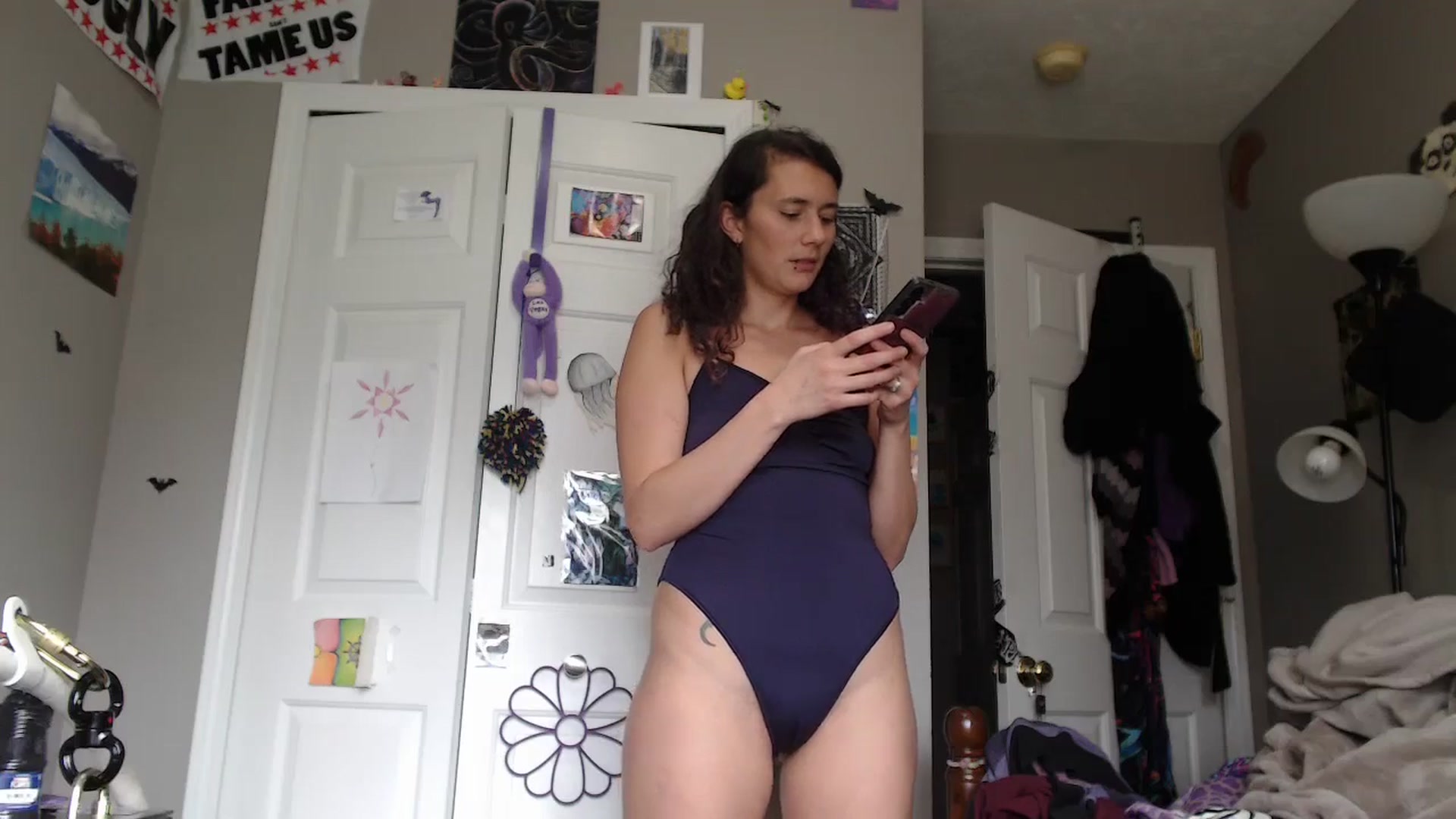 Gallery image thumbnail from Violethooper1's myfreecams stream on, 04/14/2026, 15:23 image 14 of 20