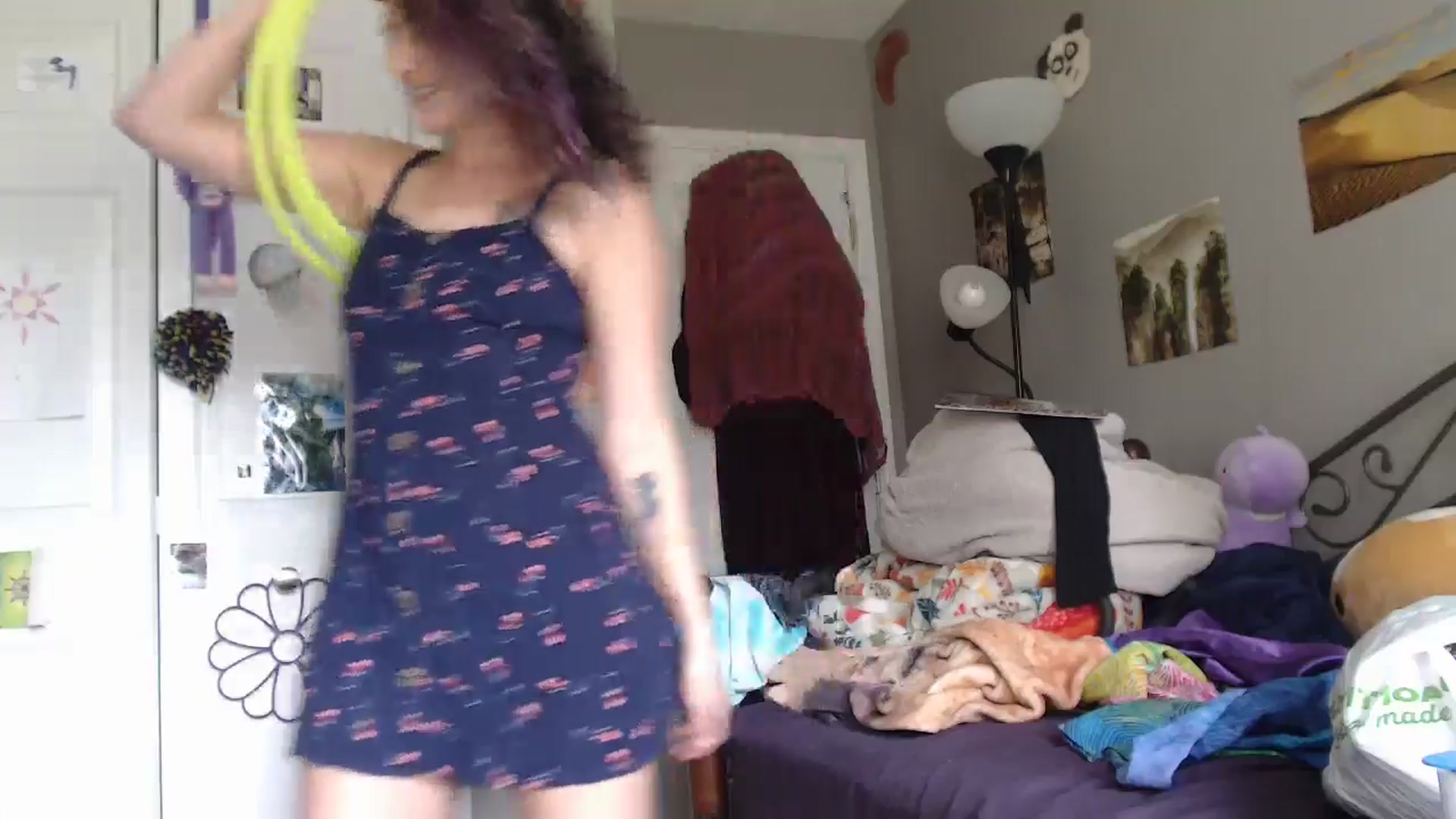 Gallery image thumbnail from Violethooper1's myfreecams stream on, 04/27/2026, 15:24 image 17 of 20