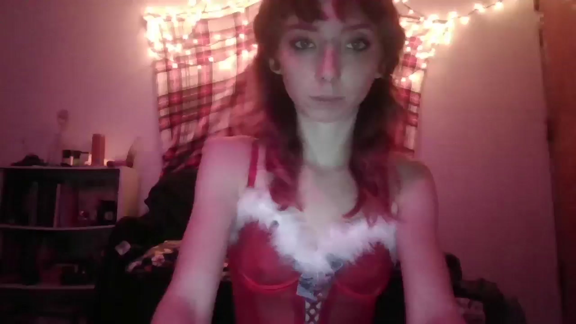 Gallery image thumbnail from VioletpIvee's myfreecams stream on, 12/25/2025, 05:33 image 9 of 20