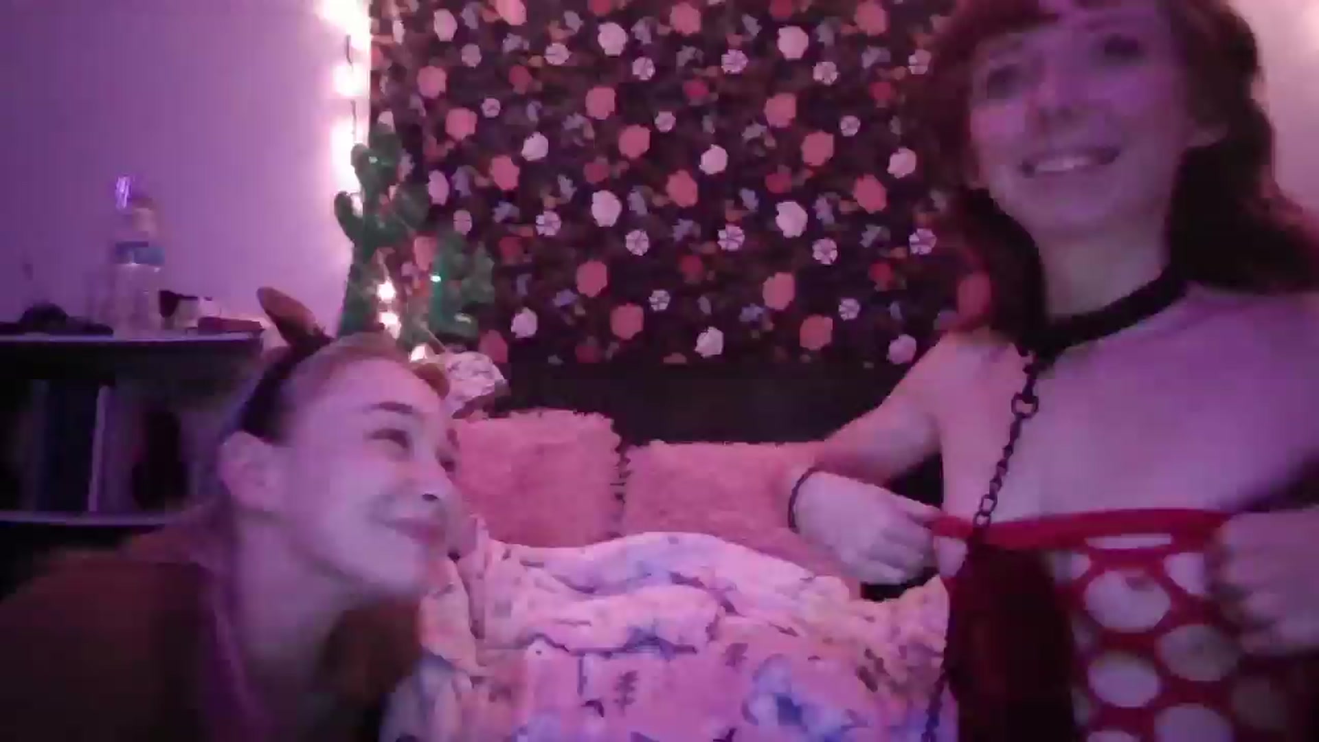 Gallery image thumbnail from VioletpIvee's myfreecams stream on, 12/26/2025, 03:37 image 19 of 20