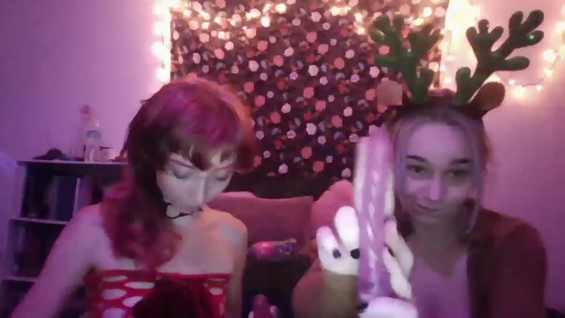 Gallery image thumbnail from VioletpIvee's myfreecams stream on, 12/26/2025, 03:37 image 1 of 20